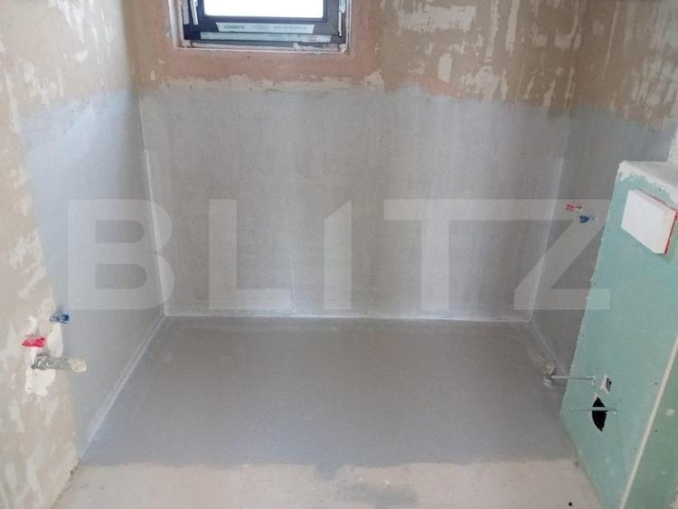 Casă individuală cu 4 camere cu Canalizare în Stupini
