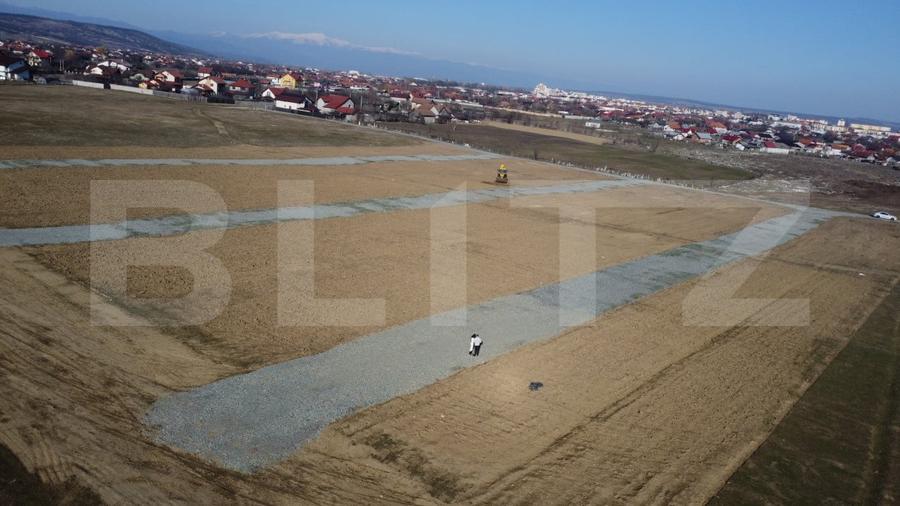 Teren Construcții extravilan de 19700 mp, în Sud-Est