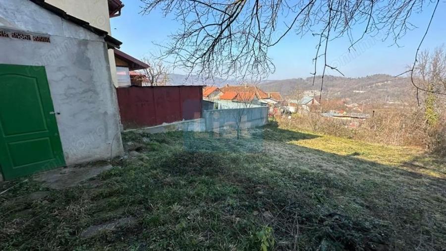 Casa in Poiana Golului cu priveliste frumoasa si 495Mp teren - 4