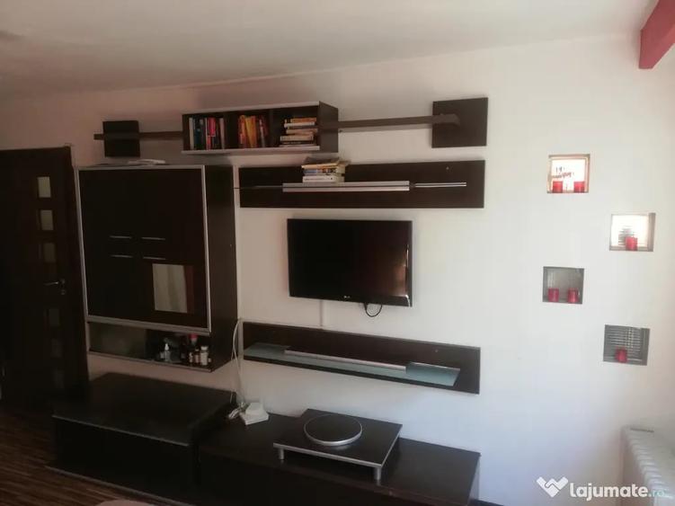 Apartament cu 2 camere decomandat în Crângași