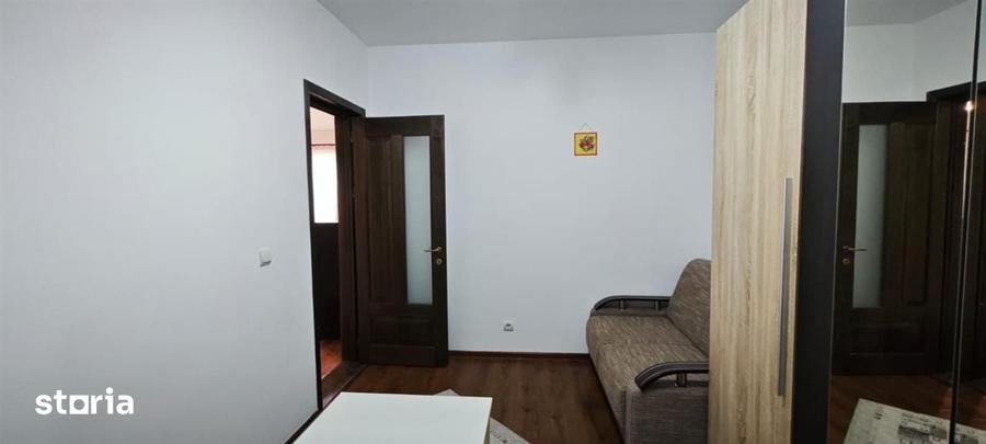 Apartament cu 5 camere în Ciurea