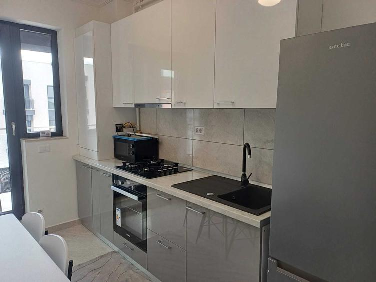 Apartament cu 2 camere decomandat în Energia