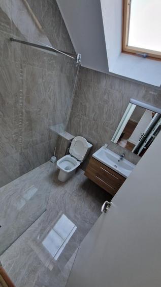 Apartament cu 3 camere decomandat, mobilat în Florilor