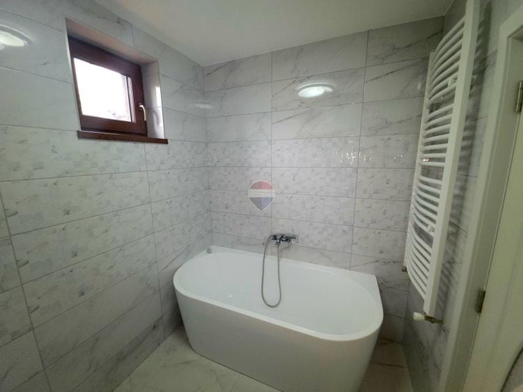 Apartament cu 2 camere decomandat, mobilat în Calea Romanului