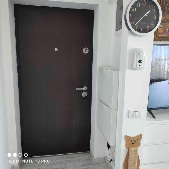 Apartament cu 2 camere decomandat, mobilat în Berceni