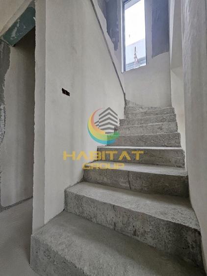 Casă individuală cu 5 camere cu Canalizare în Central