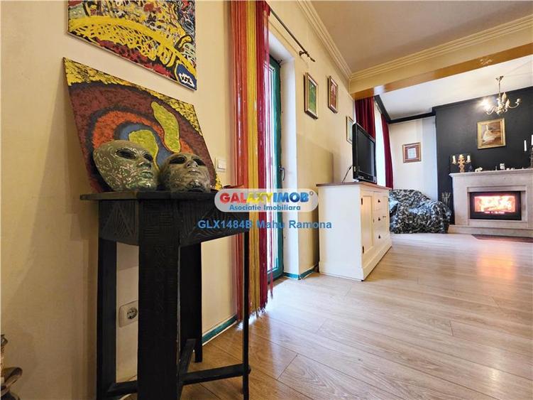 Casă cu 6 camere cu Teren 276 Mp în Est