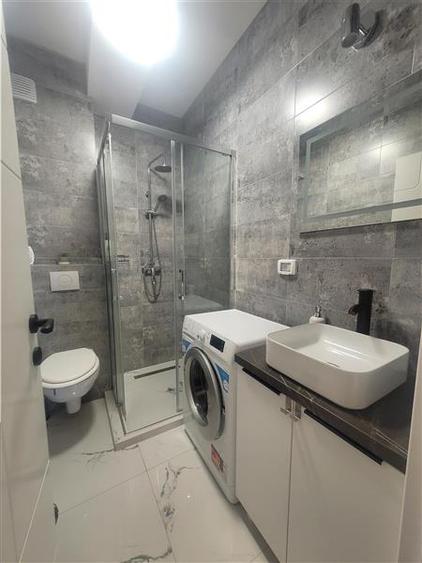 Apartament cu 2 camere decomandat, mobilat în Agigea