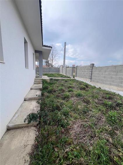 Casă individuală cu 4 camere cu Teren 616 Mp în Paleu
