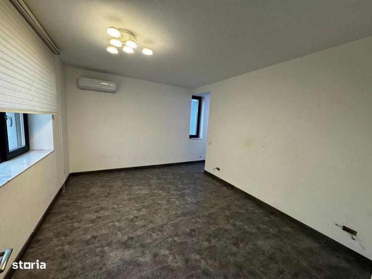 Spațiu comercial, de 270 mp, în Parcul Carol