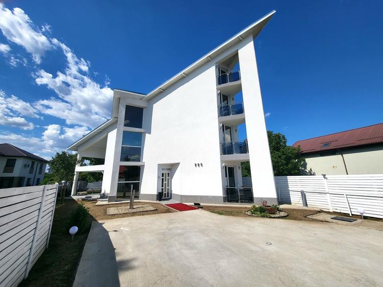 Casă cu 4 camere semidecomandat cu Teren 600 Mp în Corbeanca