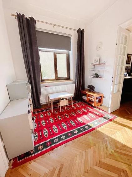 Apartament cu 3 camere semidecomandat în Grădina Icoanei
