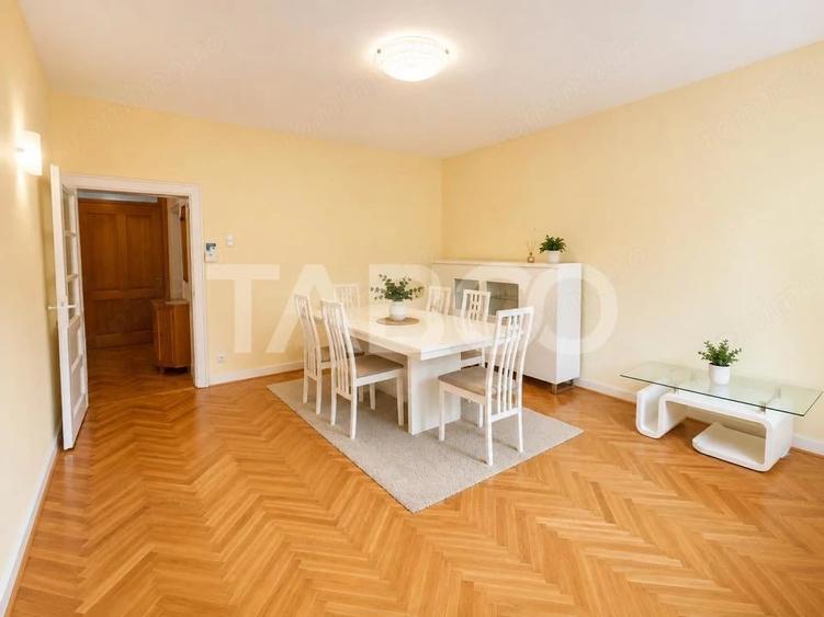 Apartament cu 3 camere decomandat, mobilat în Sub Arini