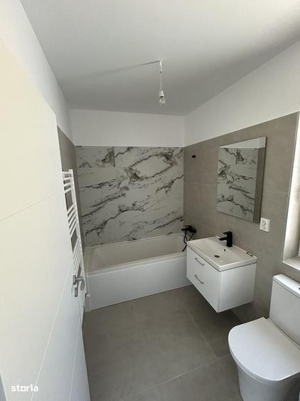 Apartament cu 3 camere decomandat în Giroc