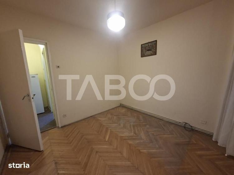 Apartament cu 2 camere decomandat în Central