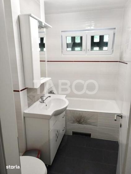 Apartament cu 3 camere decomandat în Plopilor