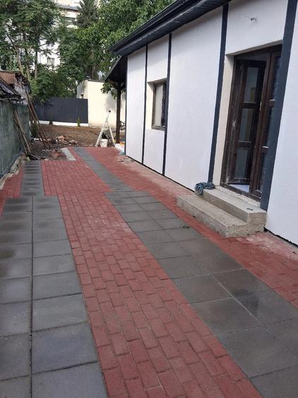 Casă cu Teren 300 Mp în Central