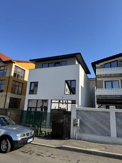 Spațiu comercial, de 380 mp, în Central