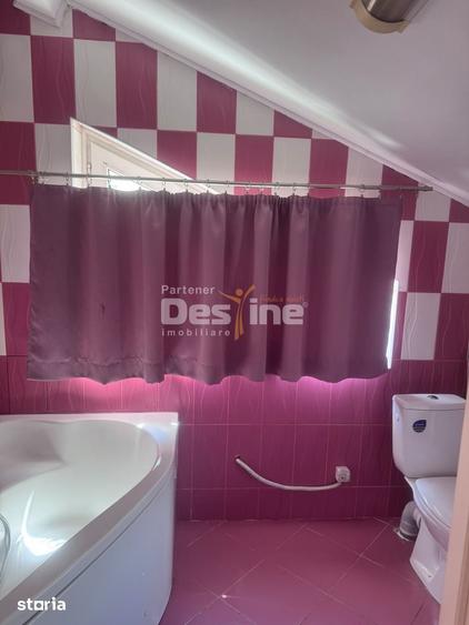 Casă cu 7 camere cu Teren 170 Mp în 13 Septembrie