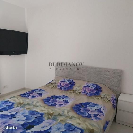 Apartament cu 3 camere în Tineretului