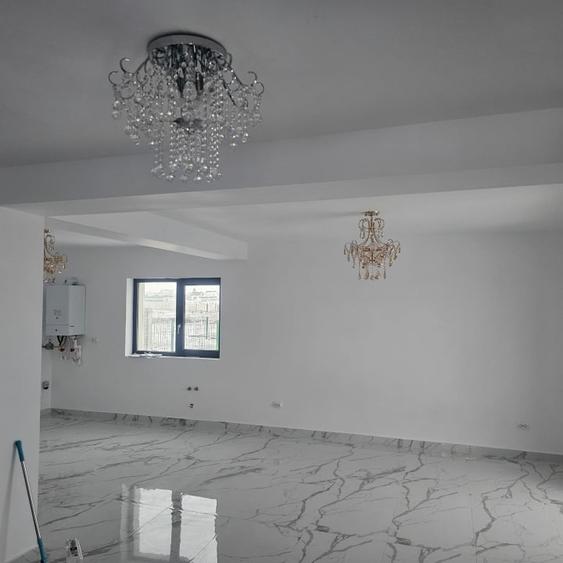 Casă individuală cu 6 camere cu Teren 412 Mp în Malu Mare