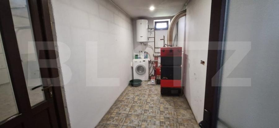 Casă individuală cu 5 camere cu Garaj în Pucioasa