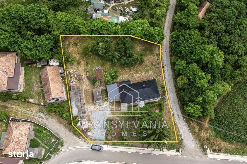 Casă cu 4 camere cu Teren 1425 Mp în Țaga