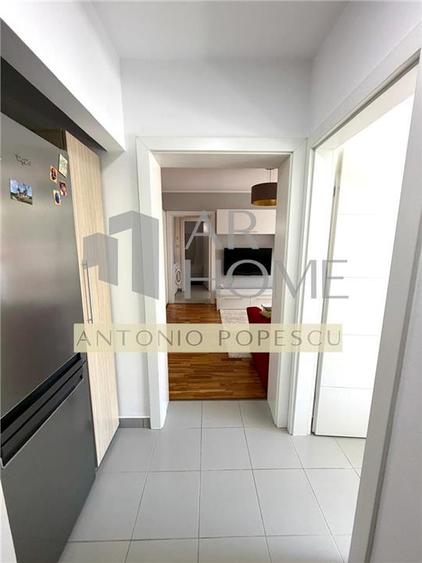 Apartament cu 2 camere semidecomandat, mobilat în Democrației