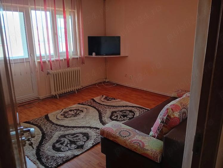 Garsonieră decomandată în Calea Romanului