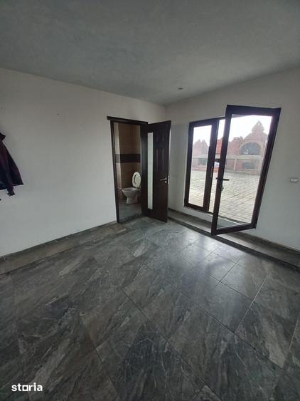 Apartament cu 4 camere în Central