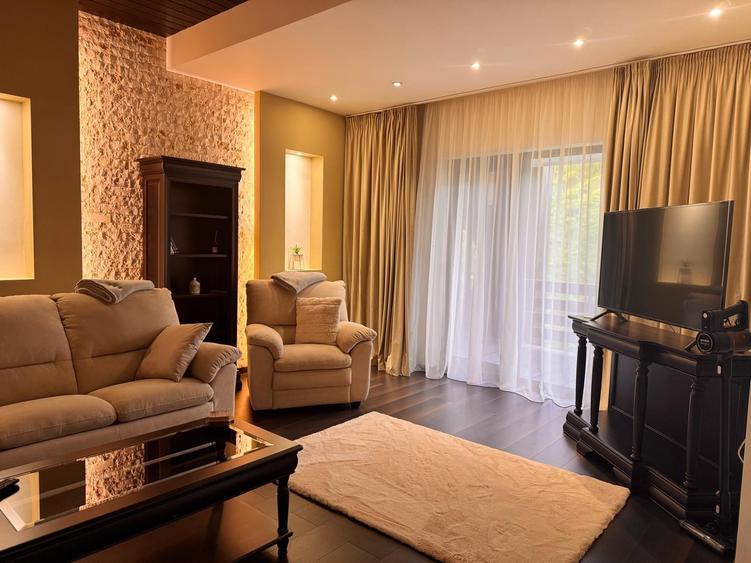 Apartament cu 3 camere decomandat în Furnica