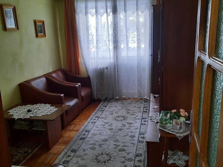 Apartament cu 3 camere decomandat în Fălticeni