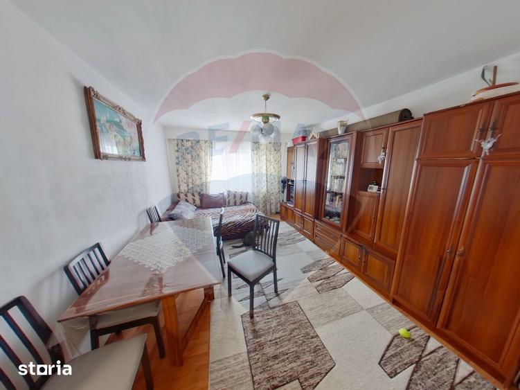 Apartament cu 2 camere decomandat, mobilat în Central