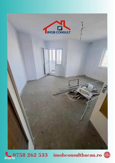 Apartament cu 3 camere decomandat în Banca Națională