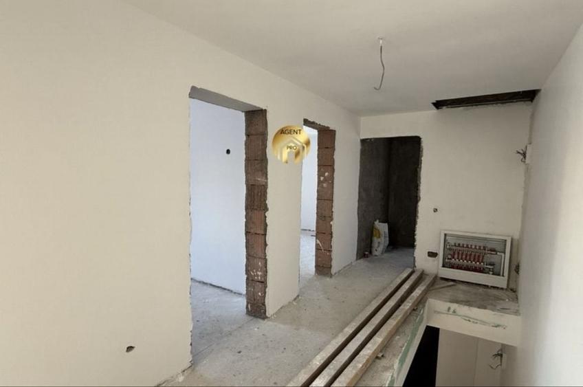 Casă cu 4 camere în Central