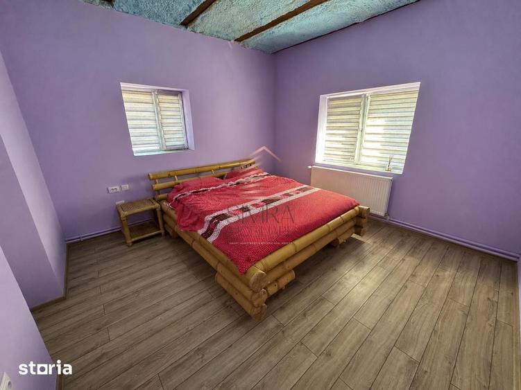 Casă cu 4 camere cu Teren 8418 Mp în Saca