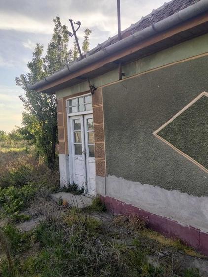 Casă cu 3 camere cu Teren 2500 Mp în Mădăras