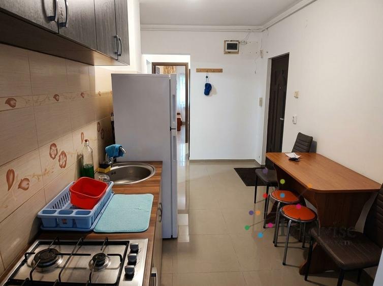 Apartament cu 4 camere decomandat, mobilat în Griviței