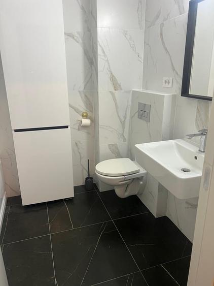 Apartament decomandat în Sisești