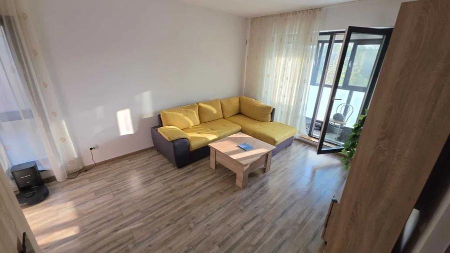 Apartament cu 2 camere decomandat, mobilat în Păcii