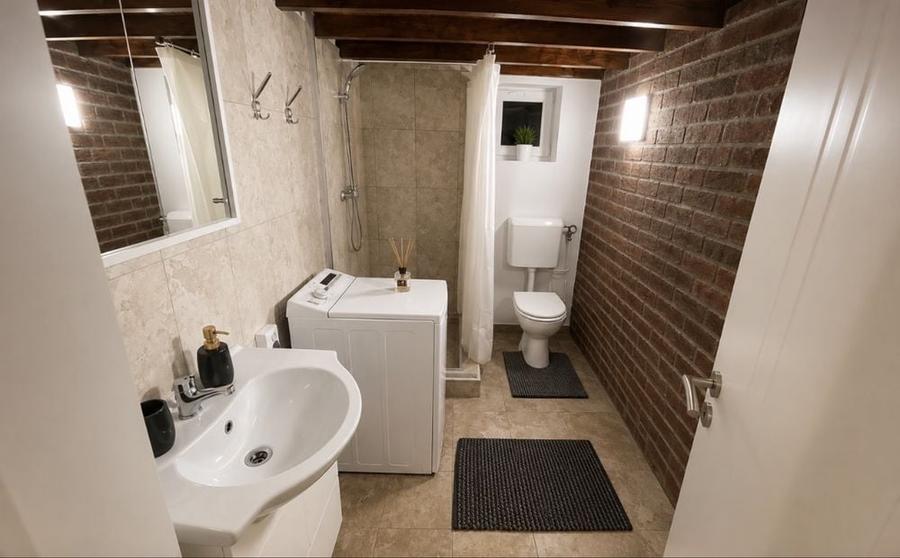 Apartament cu 2 camere decomandat în Exterior Vest