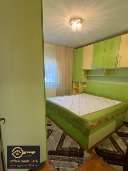 Apartament cu 2 camere decomandat în Republicii