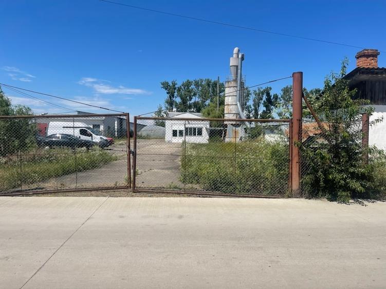 Spațiu industrial, de 2,124 mp, în Careiului