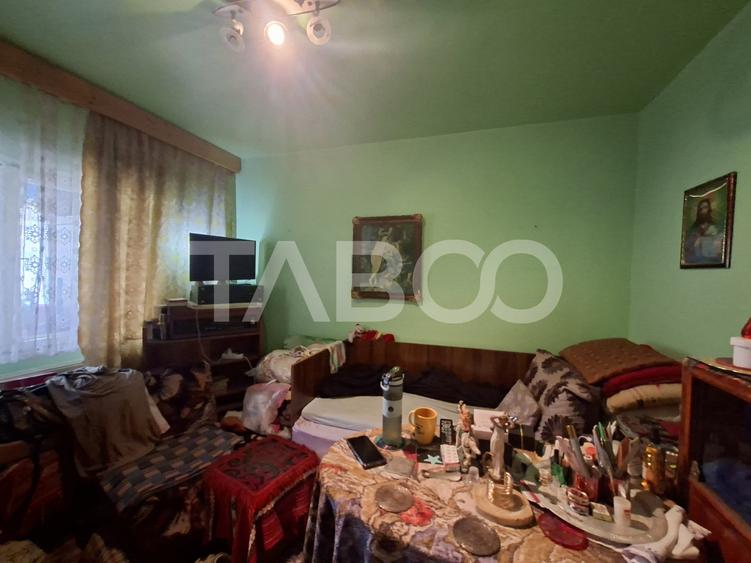 Apartament cu 3 camere decomandat, mobilat în Mihai Viteazul