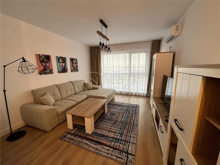 Apartament cu 2 camere semidecomandat, mobilat în Pipera