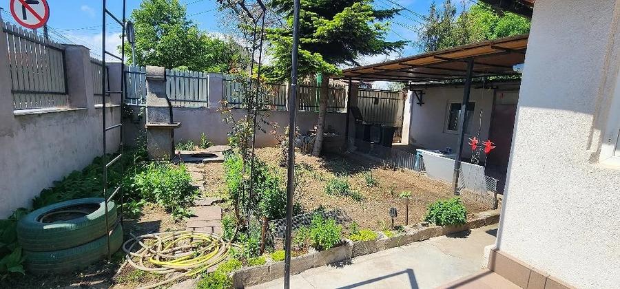 Casă cu 3 camere cu Teren 300 Mp în Coiciu