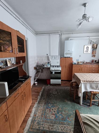 Casă individuală cu 5 camere cu Teren 150 Mp în Cantacuzino