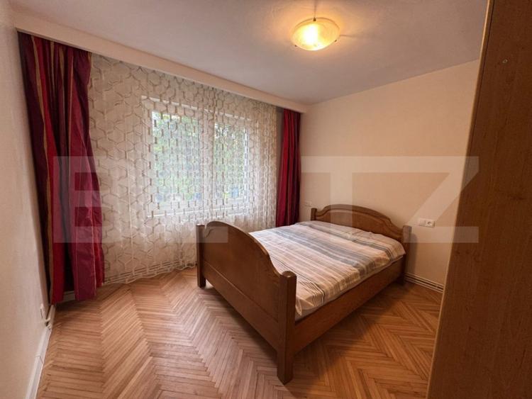 Apartament cu 3 camere decomandat în Tudor