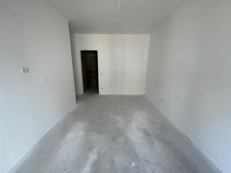 Apartament cu 3 camere decomandat în Nord