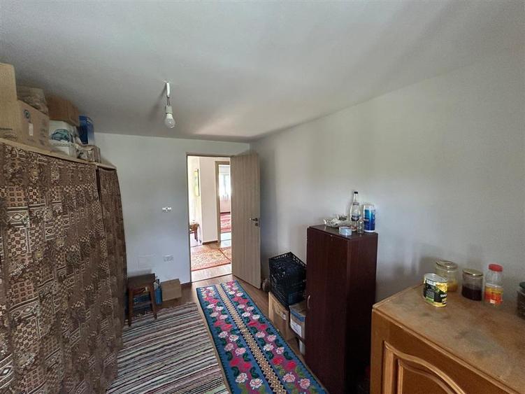 Casă individuală cu 6 camere cu Teren 3426 Mp în Vrâncioaia